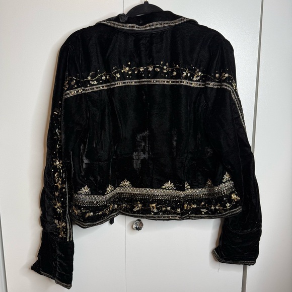 Free People Maxxie Bead Detail Velvet Jacket Black and Gold NWT $268 - Picture 7 of 12